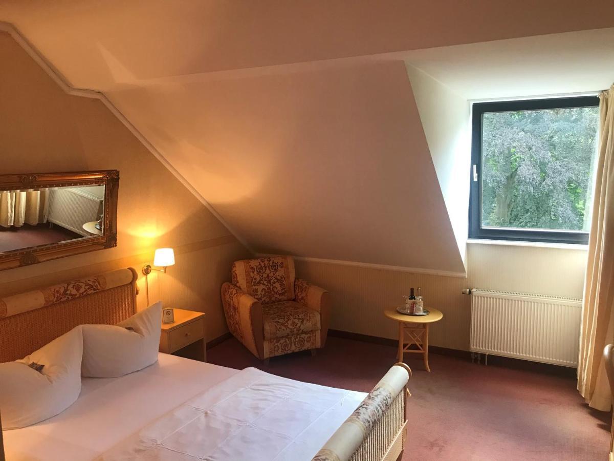 Burg Wegberg Hotel & Eventlocation المظهر الخارجي الصورة