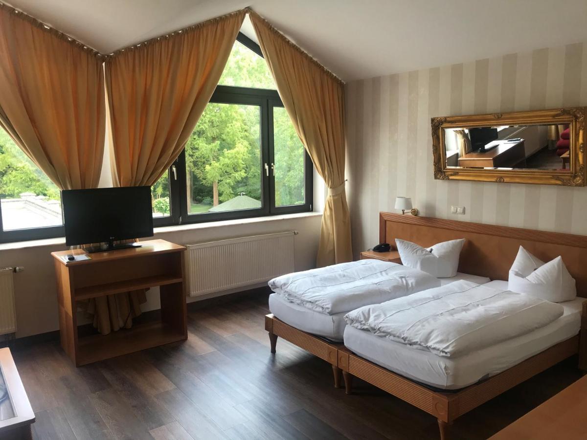 Burg Wegberg Hotel & Eventlocation المظهر الخارجي الصورة