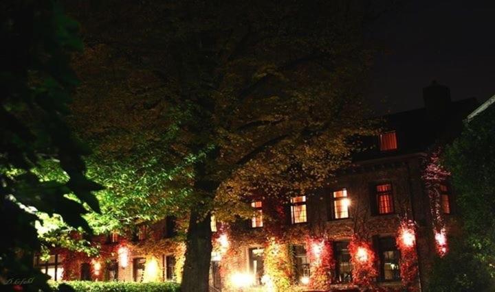 Burg Wegberg Hotel & Eventlocation المظهر الخارجي الصورة